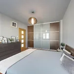 Lovely 2 Bedroom Apartment