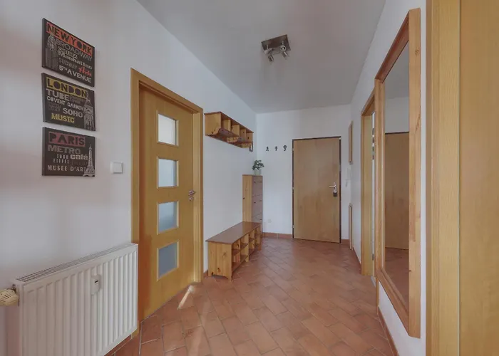 아파트 Lovely 2 Bedroom *